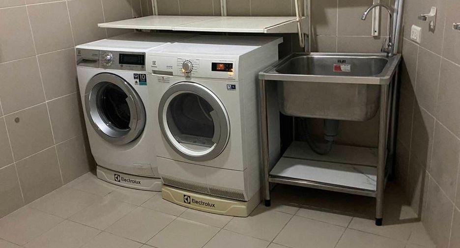 ให้เช่า 3 ห้องนอน คอนโด ใน คลองเตย, กรุงเทพฯ