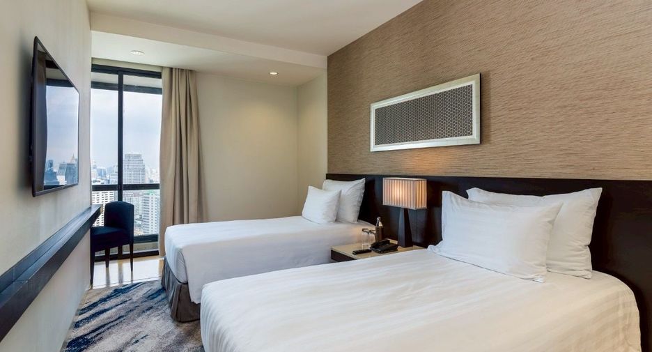 For rent 2 bedrooms condo in Khlong Toei, Bangkok