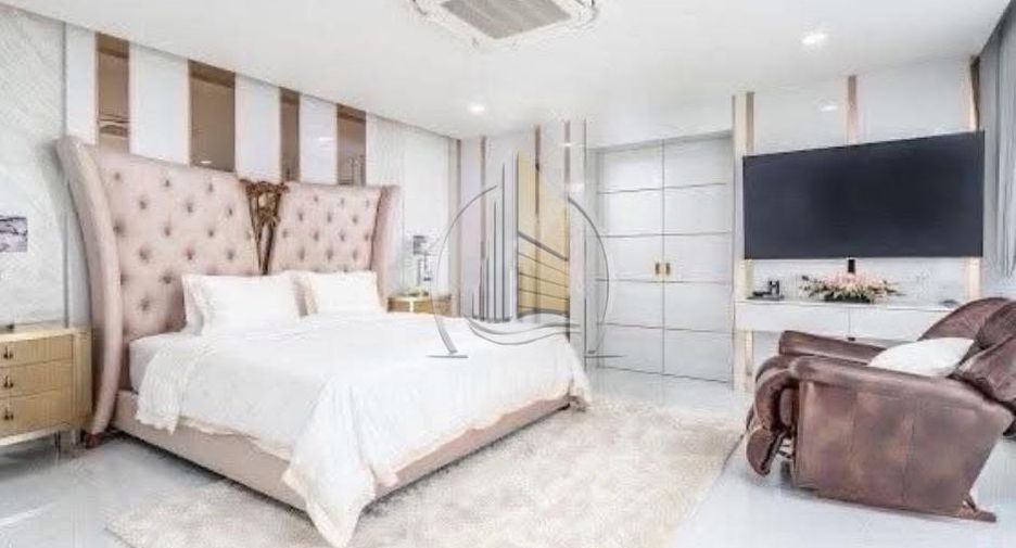 For sale 7 bedrooms house in Bang Lamung, Chonburi