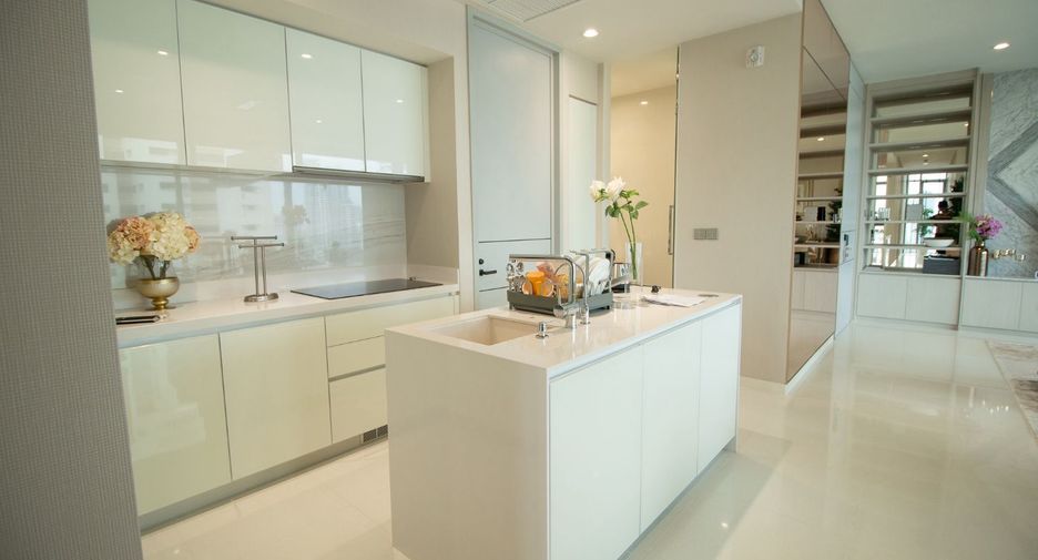 Condo en alquiler de 2 habitaciones en Khlong Toei, Bangkok