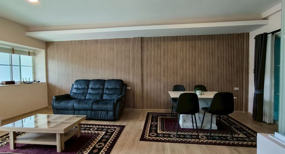 For rent 3 bedrooms townhouse in Prawet, Bangkok