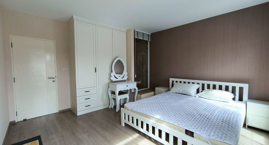 For rent 3 bedrooms townhouse in Prawet, Bangkok