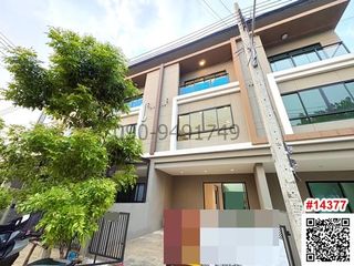 For rent 4 bed townhouse in Bang Khen, Bangkok