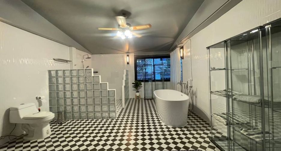 For rent and for sale 2 bedrooms townhouse in Mueang Chiang Mai, Chiang Mai