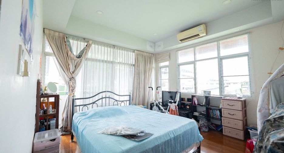 Haus zum Kauf mit 4 Zimmer in Bang Bon, Bangkok