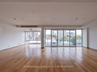 For rent 4 Beds condo in Khlong Toei, Bangkok
