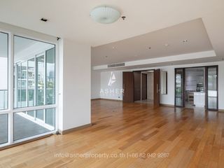 For rent 4 Beds condo in Khlong Toei, Bangkok