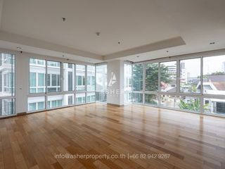 For rent 4 Beds condo in Khlong Toei, Bangkok