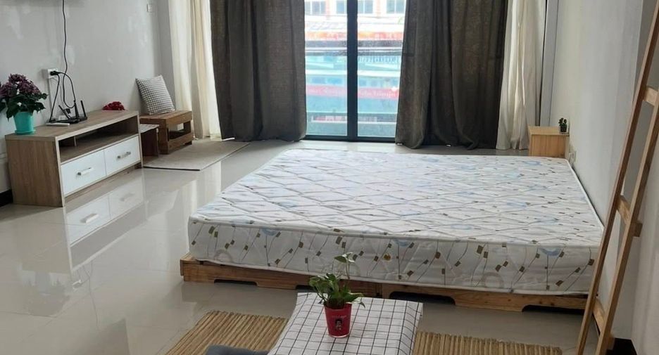 À vendre 3 chambres local commercial à Mueang Chiang Mai, Chiang Mai