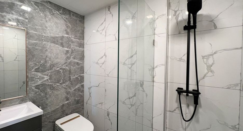 For sale 2 bedrooms condo in South Pattaya, Pattaya