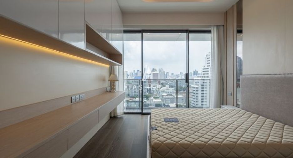 For rent 3 bedrooms condo in Watthana, Bangkok