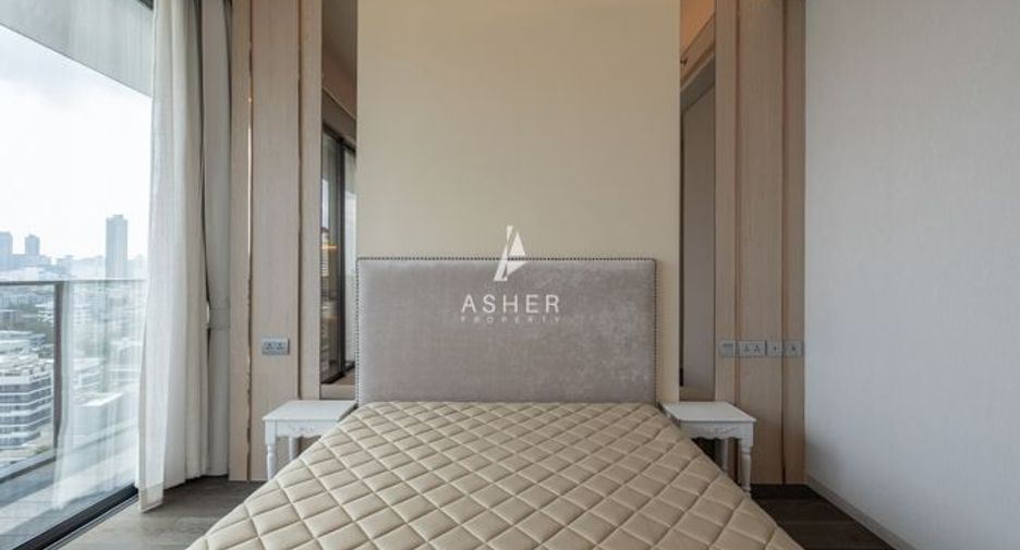 For rent 3 bedrooms condo in Watthana, Bangkok