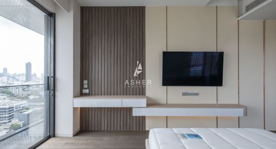 For rent 3 bedrooms condo in Watthana, Bangkok