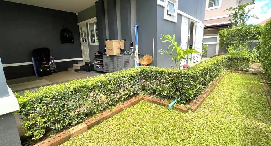 For rent and for sale 4 bedrooms house in San Kamphaeng, Chiang Mai