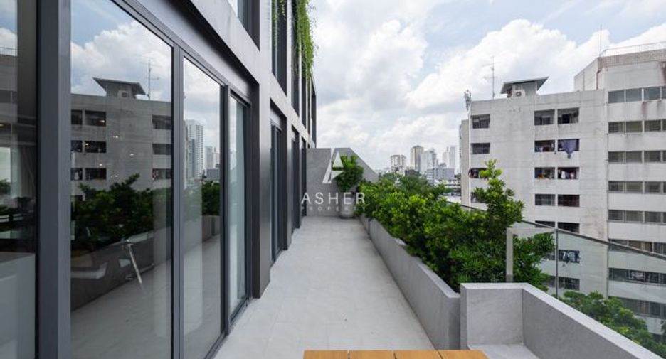 Wohnung zur Miete mit 3 Zimmer in Watthana, Bangkok