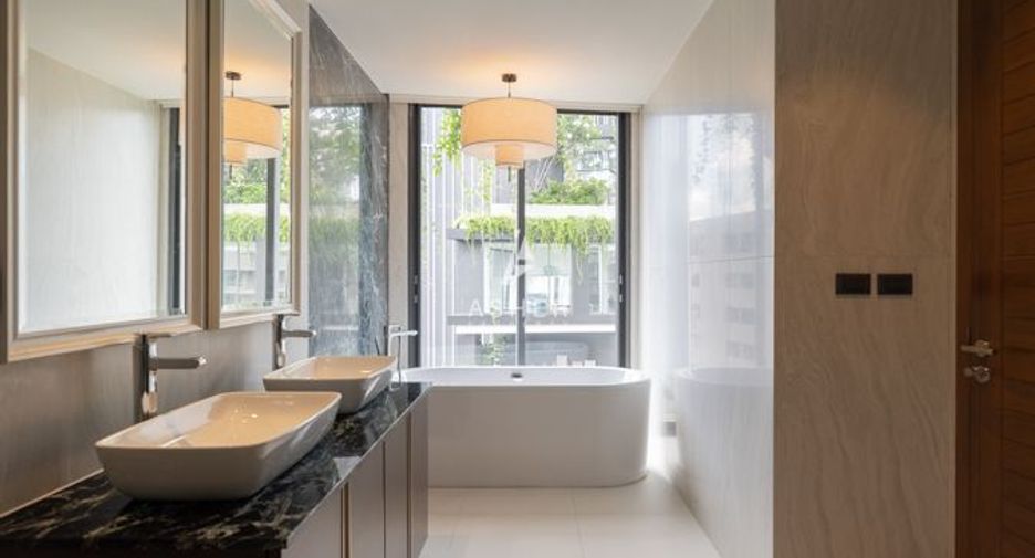 Wohnung zur Miete mit 3 Zimmer in Watthana, Bangkok