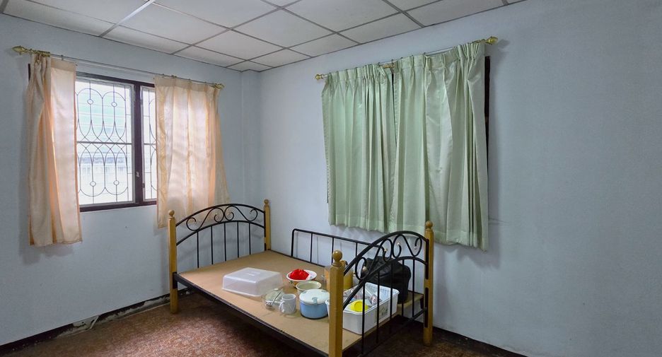 Продажа 3 спальни дом в Банг Капи, Бангкок