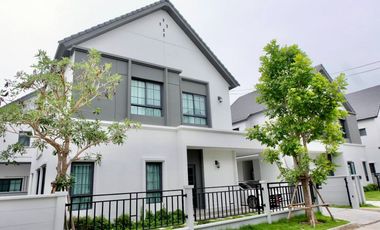 À vendre 4 chambres maison à Bang Phli, Samut Prakan