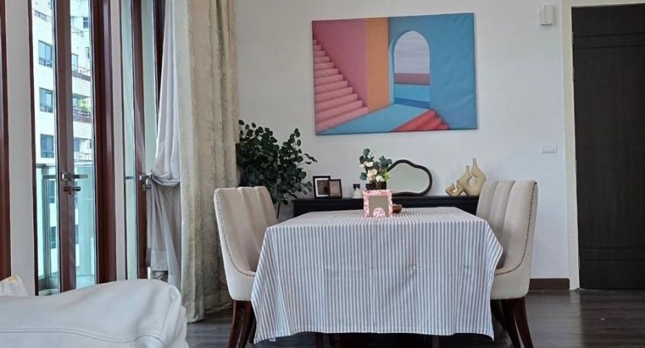 For rent 3 bedrooms condo in Khlong Toei, Bangkok