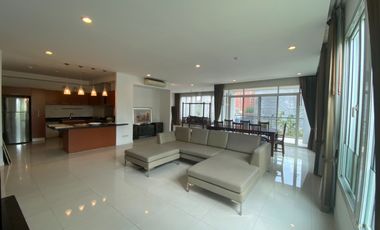 Condo en alquiler de 4 habitaciones en Watthana, Bangkok
