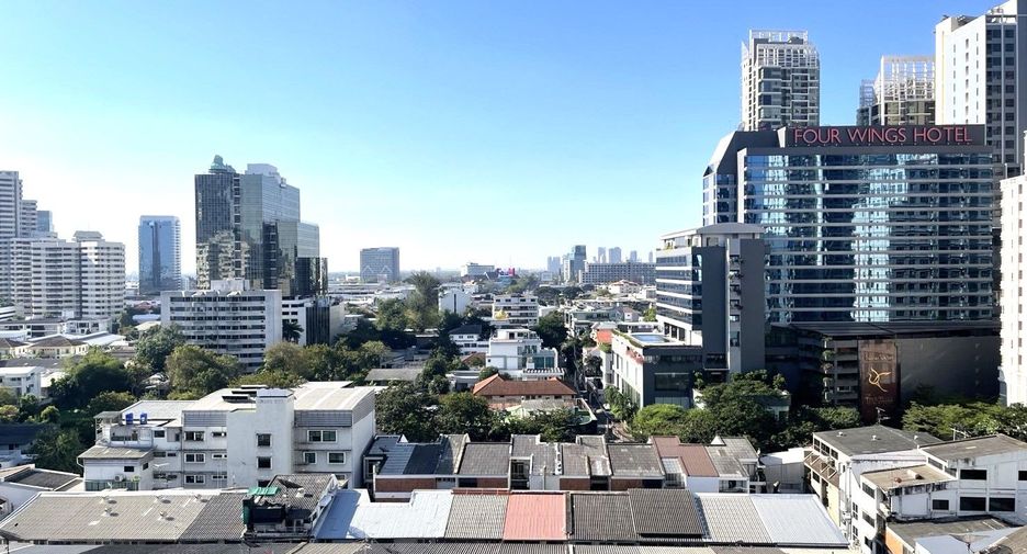 For rent 1 bed condo in Khlong Toei, Bangkok