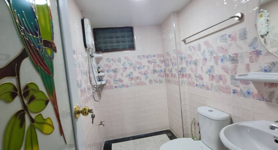 For rent 2 bedrooms condo in Bang Lamung, Chonburi
