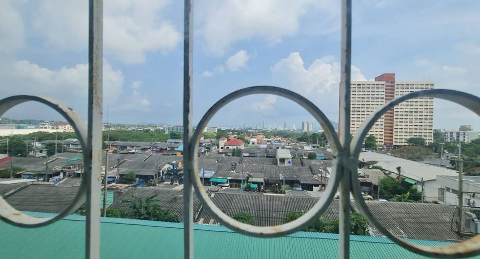 For rent 2 bedrooms condo in Bang Lamung, Chonburi