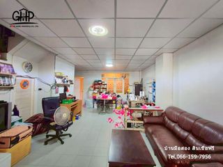 For sale 3 bed townhouse in Photharam, Ratchaburi