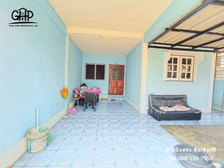 For sale 2 bed townhouse in Mueang Suphanburi, Suphan Buri