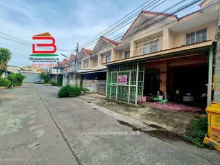 For sale 3 bed townhouse in Bang Bua Thong, Nonthaburi