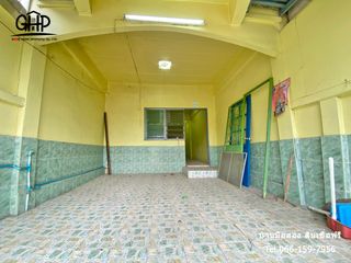 For sale 2 bed townhouse in Sam Phran, Nakhon Pathom