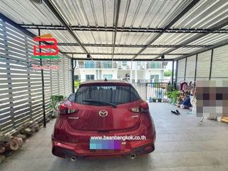 For sale 4 bedrooms townhouse in Sai Mai, Bangkok