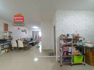 For sale 4 bedrooms townhouse in Sai Mai, Bangkok