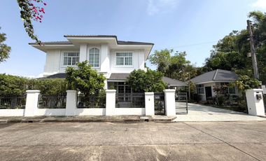For rent and for sale 6 bedrooms villa in San Kamphaeng, Chiang Mai