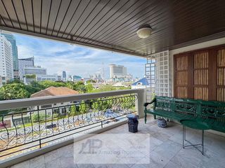 For rent そして for sale 3 Beds condo in Watthana, Bangkok