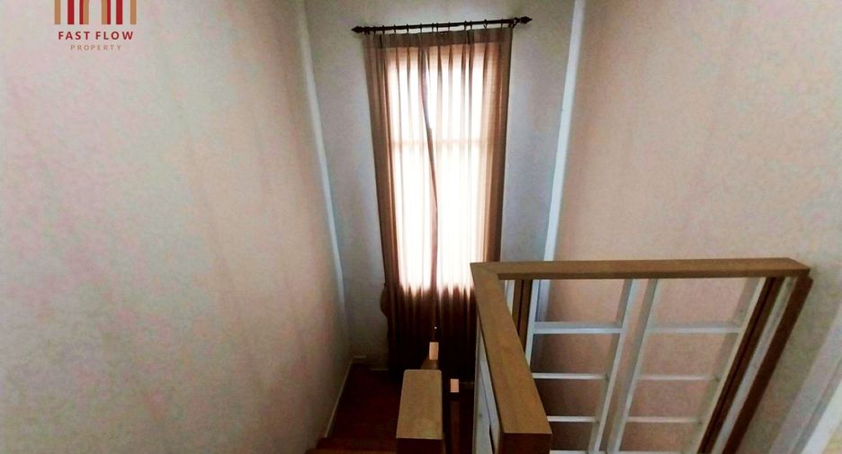 For sale 4 bedrooms house in Mueang Pathum Thani, Pathum Thani
