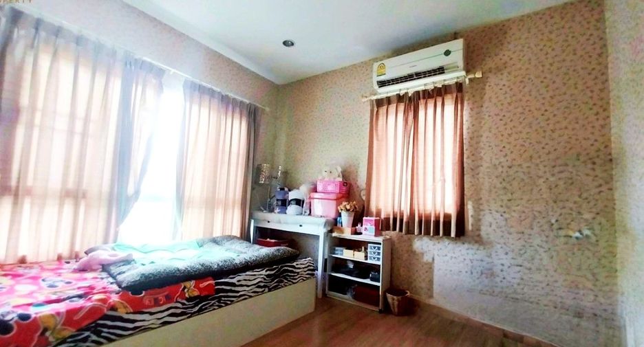 For sale 4 bedrooms house in Mueang Pathum Thani, Pathum Thani