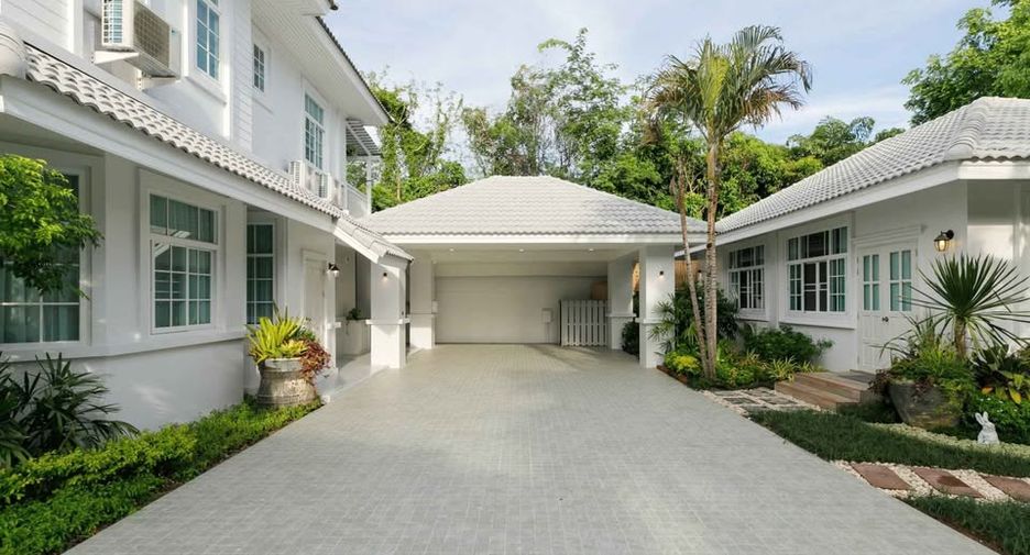 For rent 5 bedrooms villa in Mueang Chiang Mai, Chiang Mai