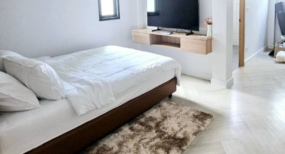 For rent 4 bedrooms villa in Mueang Chiang Mai, Chiang Mai