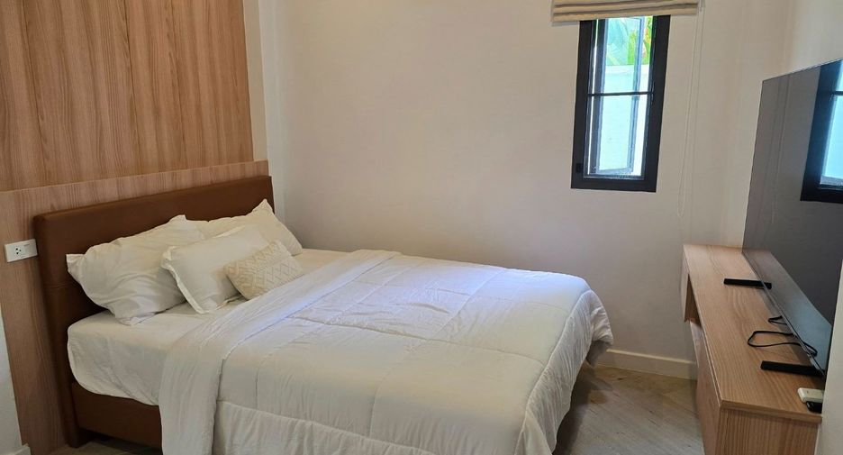 For rent 4 bedrooms villa in Mueang Chiang Mai, Chiang Mai