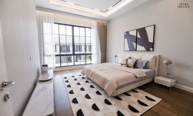 For rent そして for sale 4 Beds house in Bang Kapi, Bangkok