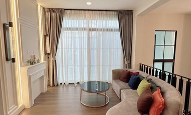 For rent そして for sale 5 Beds house in Saphan Sung, Bangkok