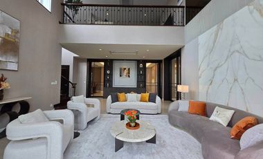For rent そして for sale 5 Beds house in Lat Krabang, Bangkok