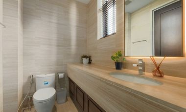 For sale 3 Beds condo in Khlong Toei, Bangkok
