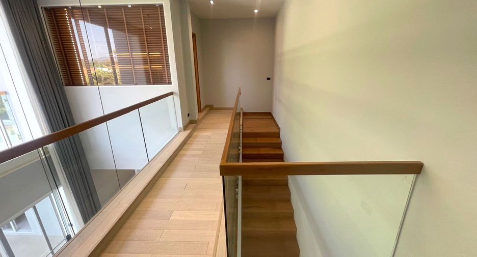 For rent and for sale 4 bedrooms villa in Hang Dong, Chiang Mai