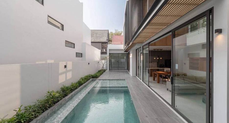 For sale 3 bedrooms villa in Mueang Chiang Mai, Chiang Mai