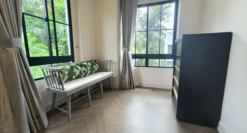 For rent 4 bedrooms house in Saphan Sung, Bangkok