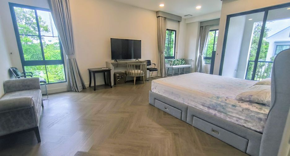 For rent 4 bedrooms house in Saphan Sung, Bangkok