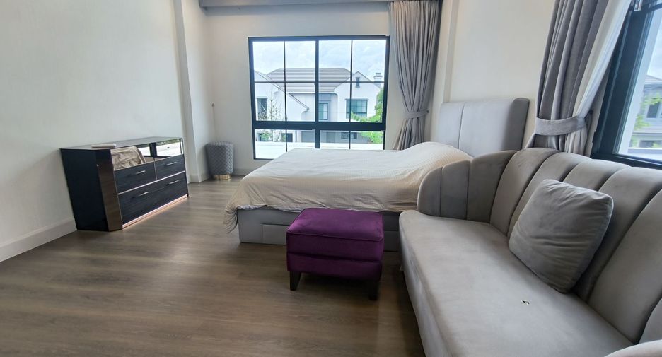 For rent 4 bedrooms house in Saphan Sung, Bangkok