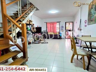 For sale 2 bed townhouse in Sam Khok, Pathum Thani